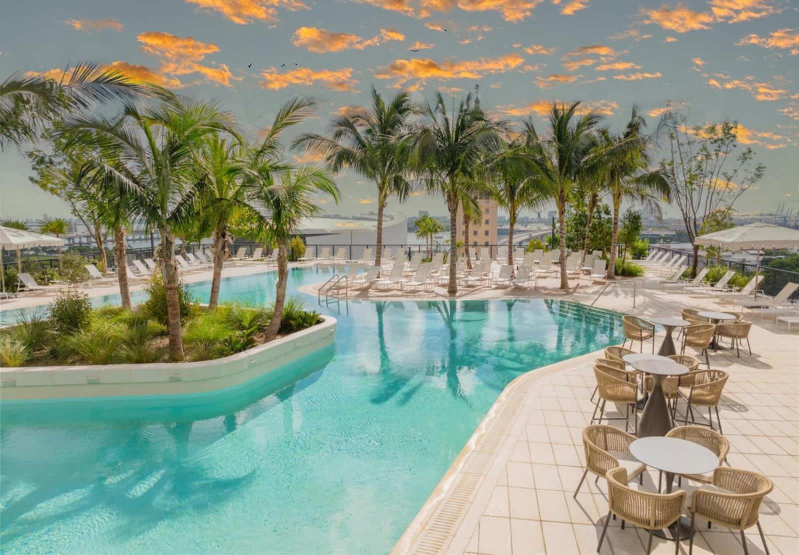Lovely - Pool & Gym Apartment Miami